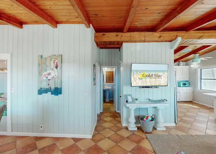 Charming 3br/2ba Boho In *