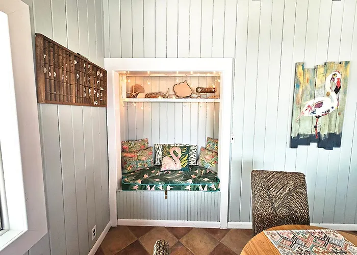Charming 3br/2ba Boho In *